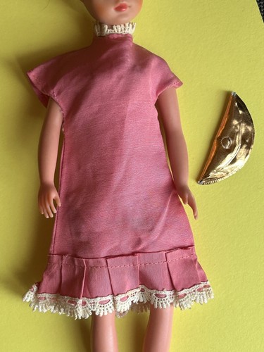 Vintage 1960s sindy doll - 🩷,