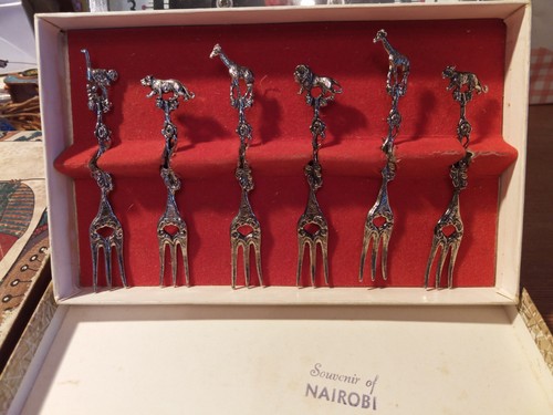Vintage safari animal set - vintage, of