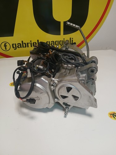 Engine suzuki rgv - suzuki,
