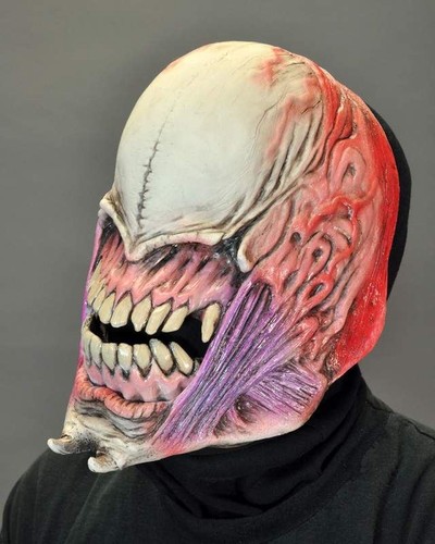 Gruesome alien full - full, head