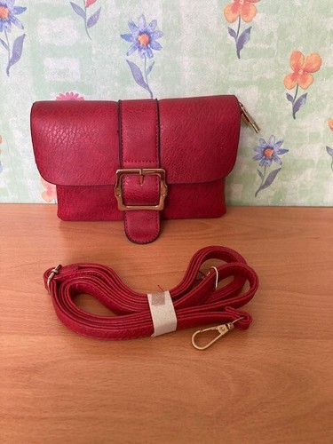 Red faux leather crossbody bag - red,