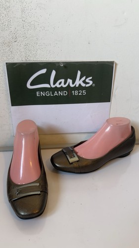 Clarks cushioned leather shoes - cushioned,