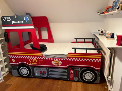 Fire engine single bed with