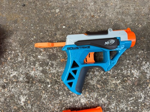 Nerf bowstrike dart blaster - bowstrike,