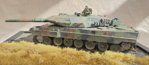 Leopard main battle - 2, tank