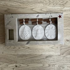 Laura Ashley Scented Plaster Decoration Gift Set (Christmas Pomander)