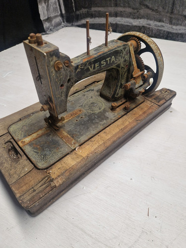 Vesta hand crank mechanical - hand,