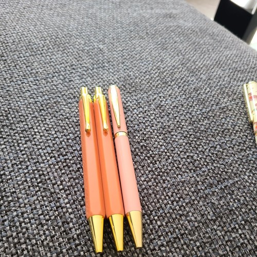 Paperchase ballpoint pen - ,