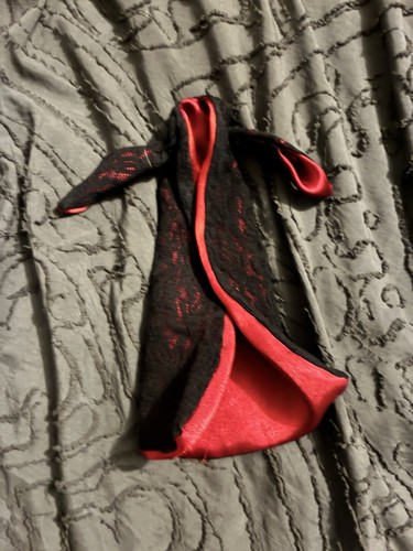Bleeding edge doll - bleeding,