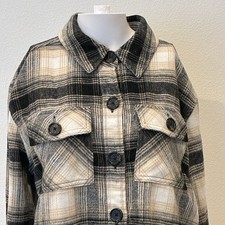 Boxy Buffalo Plaid Style Black