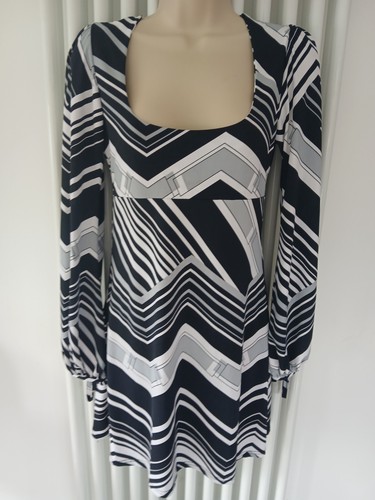 Evita black white chevron - &,
