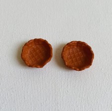 Sylvanian Families Calico Critters Ice Cream Truck Van 2 Waffle Cone Bowls