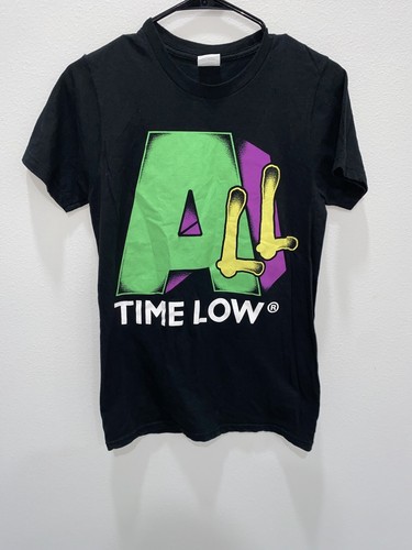 All time low bay - low, island