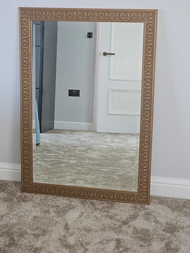 Rectangular wall mirror - rectangular,
