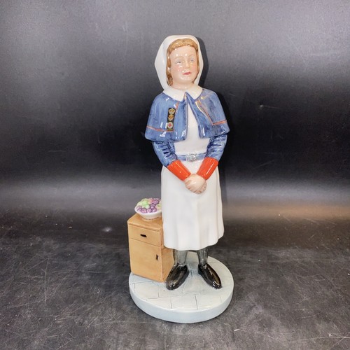 Rare royal doulton queen - rare,