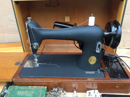 Rare vintage singer 18 - rare,