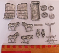 VINTAGE WHITE METAL LEAD