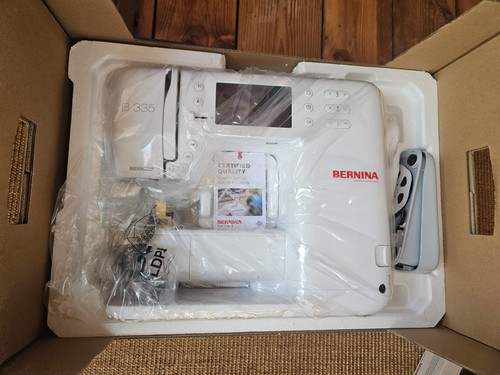 Bernina 335 computerised - b,