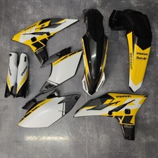 Plastics + Graphics Yamaha