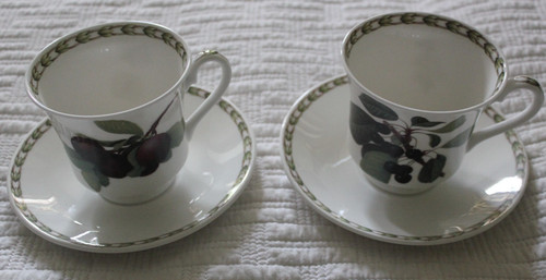 Queens fine bone china - china,