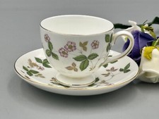 Wedgwood Wild Strawberry -