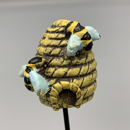 Bumble bees bee skep - bumble,