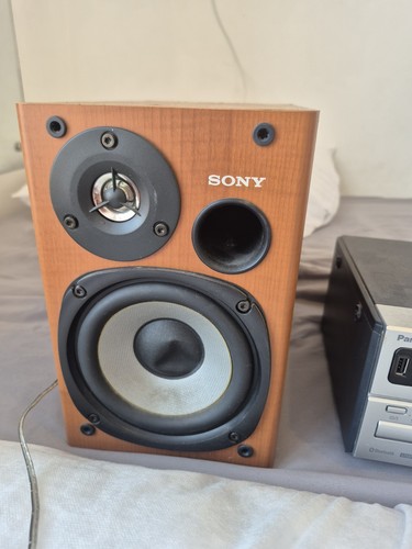 Sony speakers set 4 - sony,