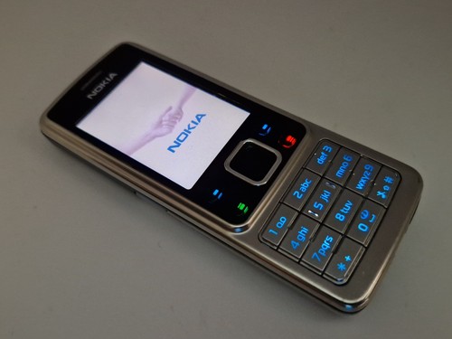 Unlocked silver nokia - unlocked,