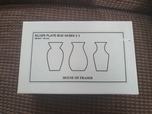 Silver plate bud vases - 3,