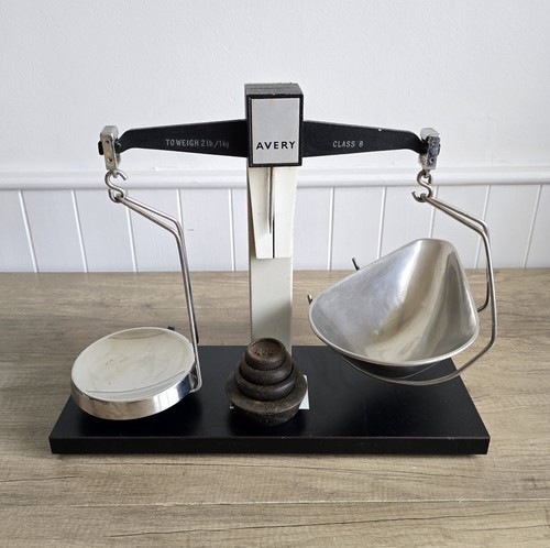 Vintage avery scales - /, beam