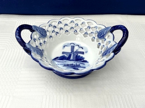 Holland delft blue hand - holland,