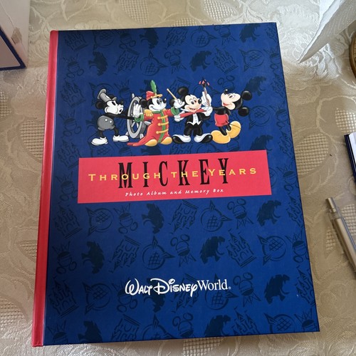 Walt disney world - walt,