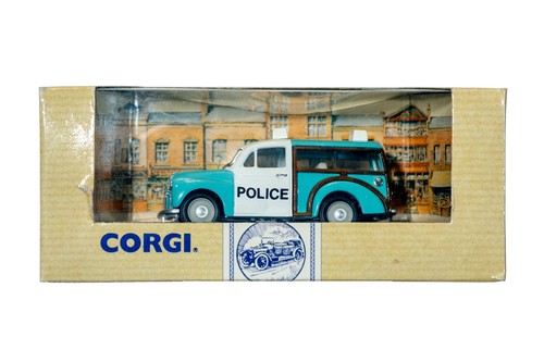 Corgi police car morris minor - corgi,