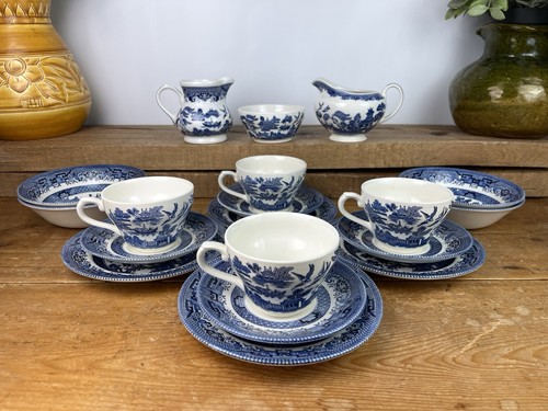 Vintage churchill blue - &, white