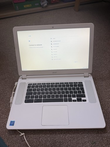 White acer chromebook - white,