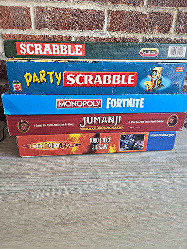 Mixed job lot - job, games