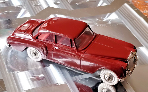 Old vintage dinky cars quality - dinky,