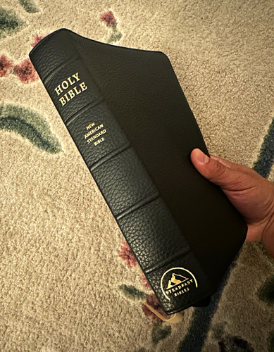 Steadfast bibles nasb handy - steadfast, nasb'95