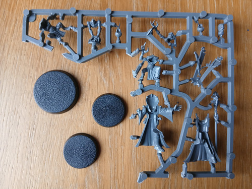 Genestealer cult magus and - cult,