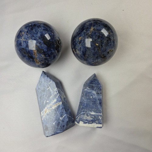 Natural sodalite crystal - sodalite,