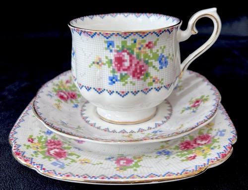 Royal albert petit point - albert, “petit