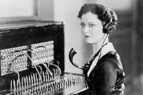 Telephone operator with
