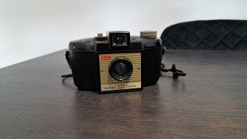 Vintage kodak brownie 127 - vintage,