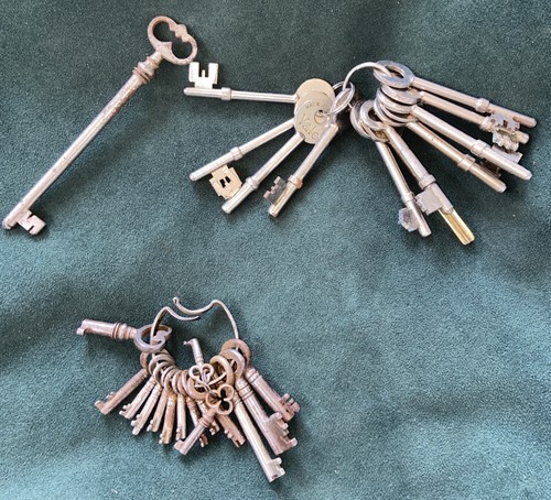 Large bunch lot antique - lot,