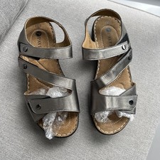 Pavers Grey Touch Fastening