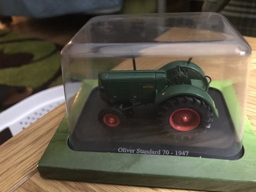 Hatchette scale oliver - 1:43,