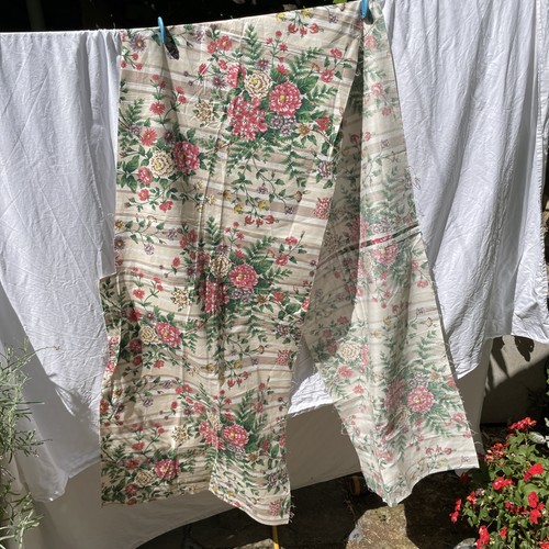 Vintage floral chintz fabric - floral,