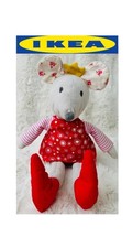 Ikea Mouse crowned Ragdoll