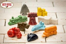 Red Rose Tea Wade Figurine