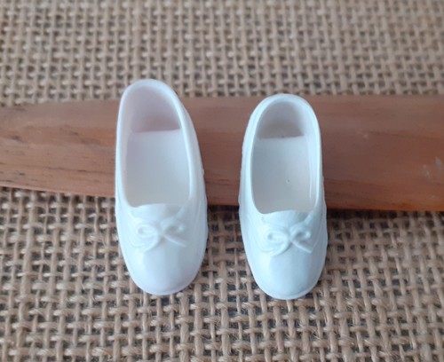 Vintage trendy sindy dolls - sindy,
